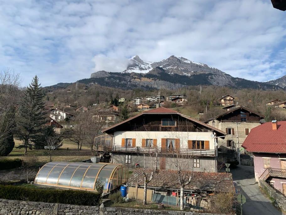 Ensoleille * Passy (Haute-Savoie)